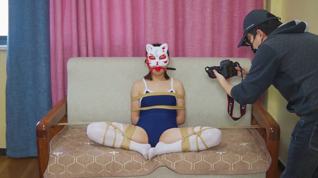 【逃跑后续 】书接上回 逃跑失败后被坏叔叔抓了回来~素人小小-2