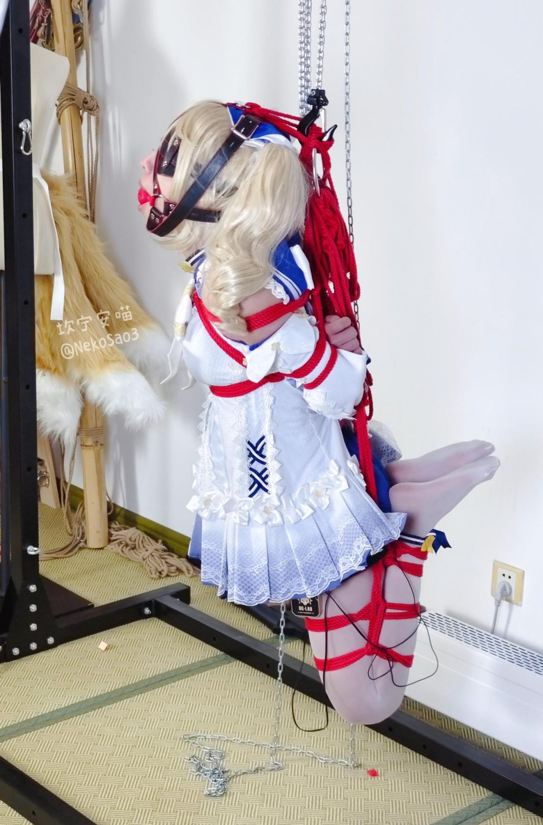 原神cos-芭芭拉泳装折腿悬吊放置+强制抬头+电击-1