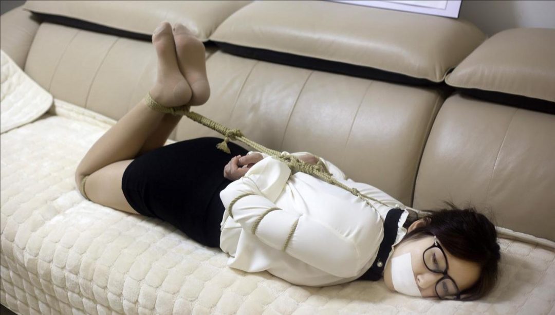 惩罚女秘书（秘书装，超骚气肉色丝袜，五花、驷马、桃缚）-4