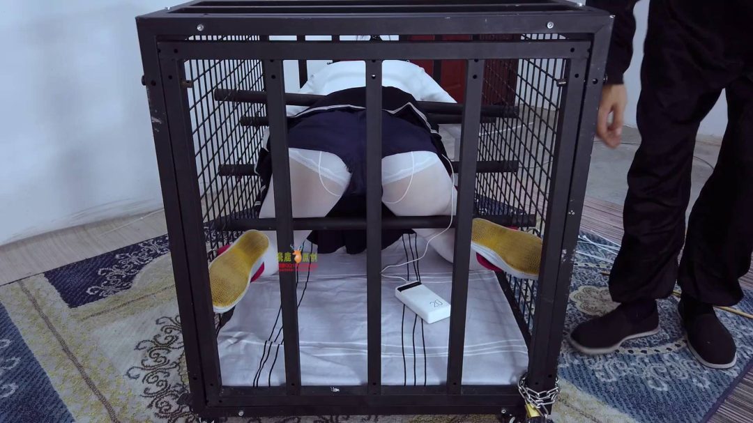 拉拉队长的姿势训练-6