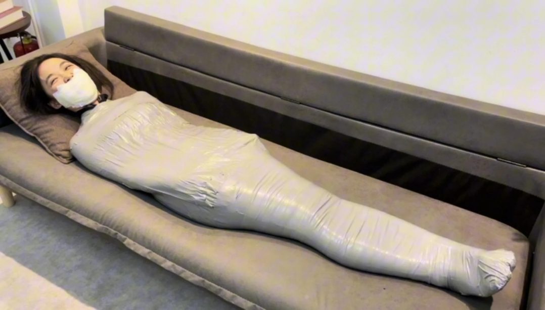 【小海】小海的胶带全包，挣脱的比较容易，所以，奖励胶带贴自己的嘴巴-7