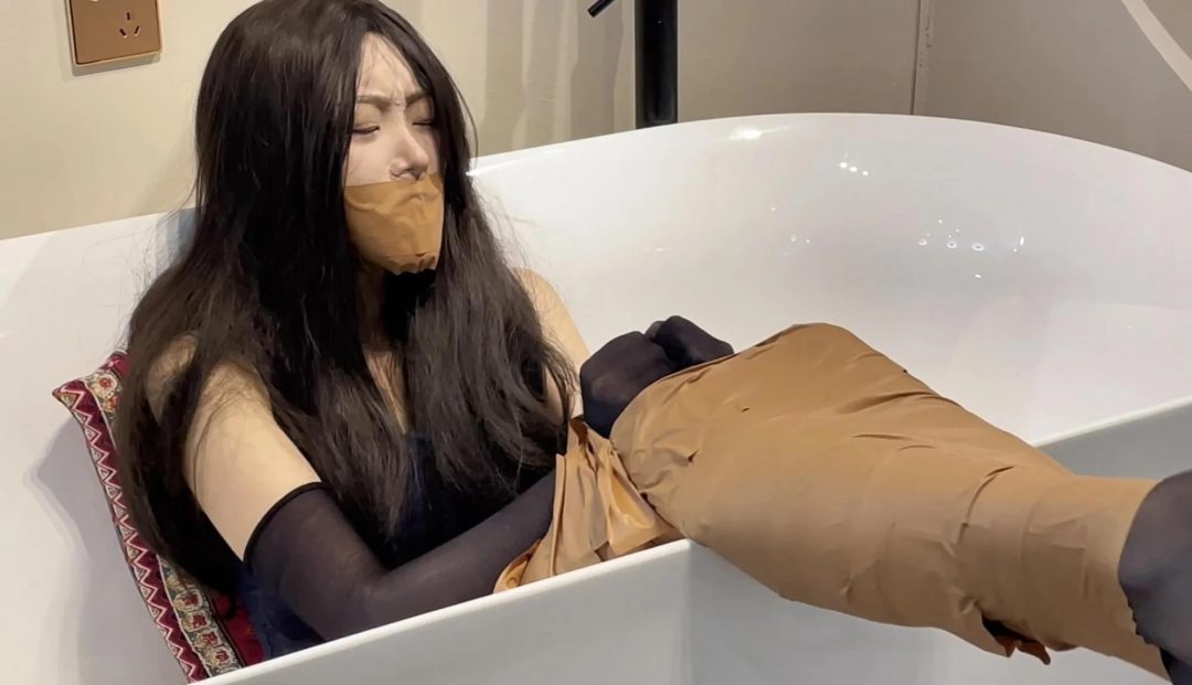 【缚艺录】【小林】固定在浴缸里-5