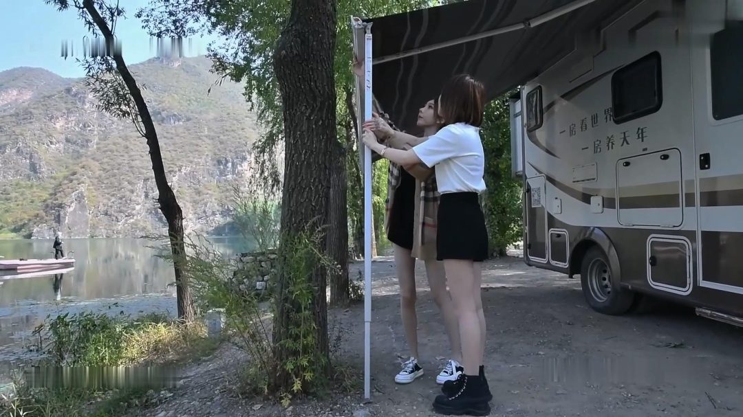 丽柜 2022.10.28 众筹版 《房车》兔子&Vicky-2