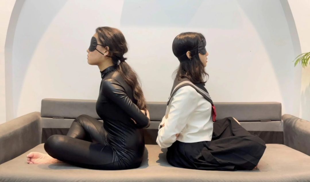 【小雨】【招模特】小雨的双人，胶带捆绑游戏-11