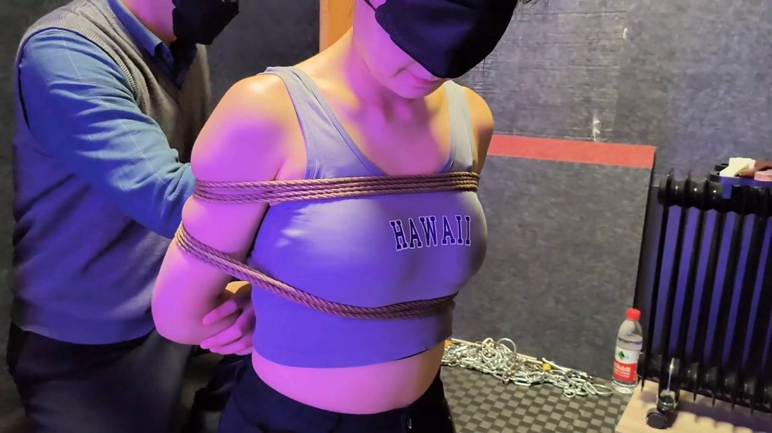 冰儿JK黑丝走绳记 SP TK K9-1