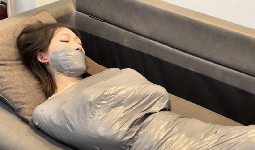 【小雪】 胶带全包，小雪的侧颜真好看-7