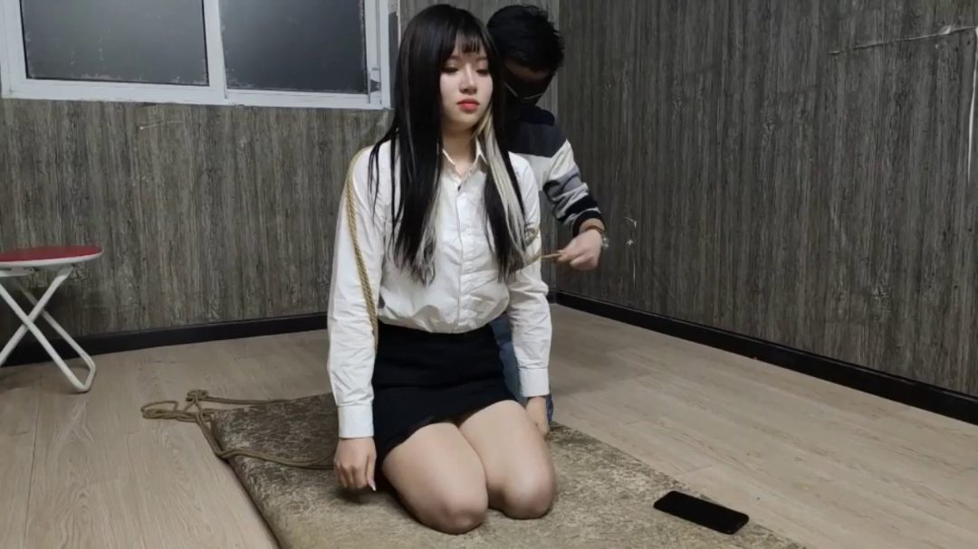 定拍反扭小琛OL装-4