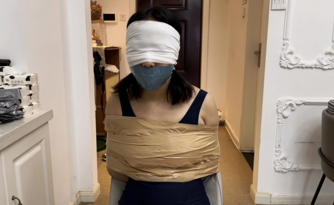 【缚艺录】【小语定拍】按照客户给的图片，做一个绳缚后手的讲解，再胶带的捆绑挣扎-8