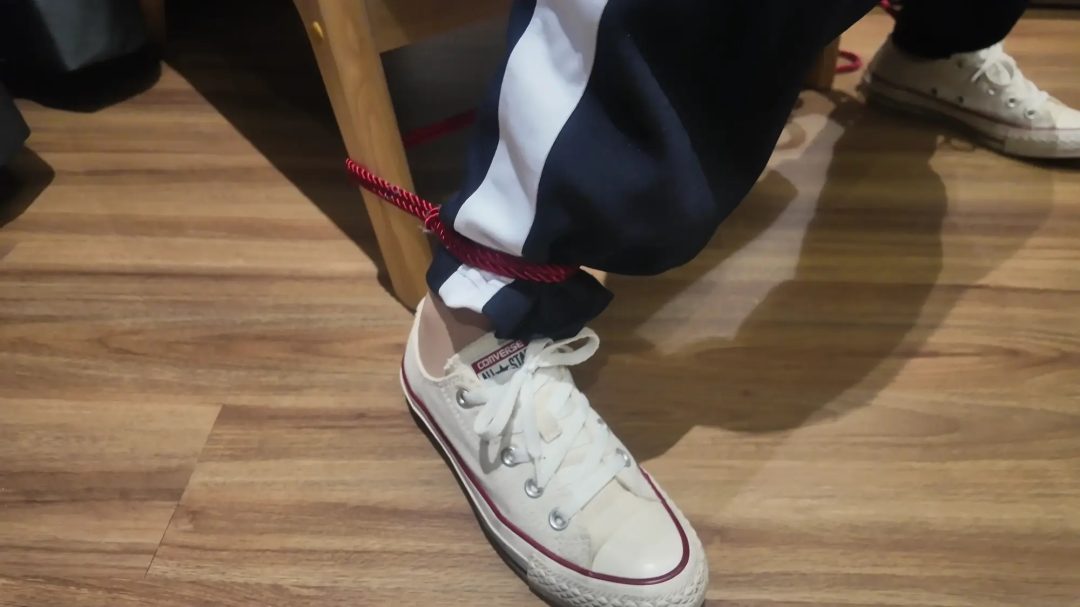 无内肉丝校服+啵啵贝+电击吮吸+极致体验到身体颤抖-4