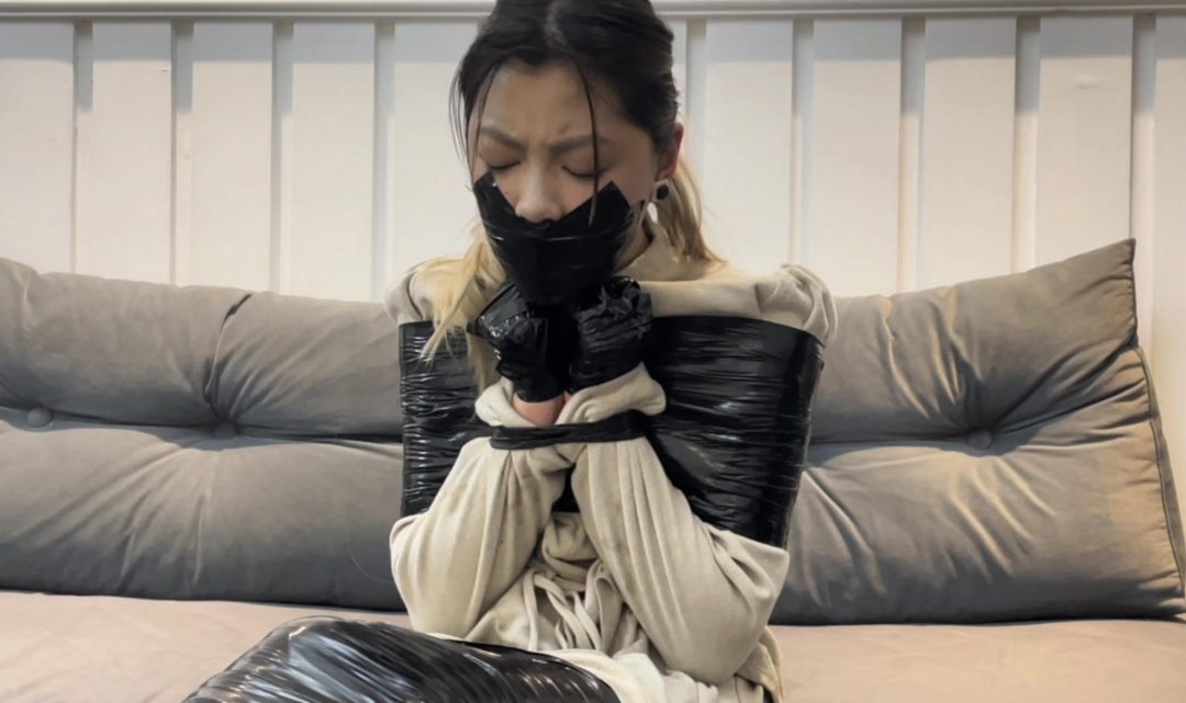 【小晗】 黑色胶带下的驷马挣扎-3