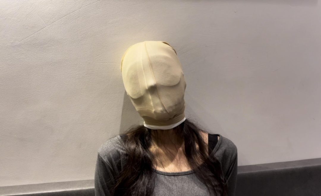 【小阳】纯享：呼吸限制，胶带封嘴后，双层丝袜套头+胶带全脸~-2