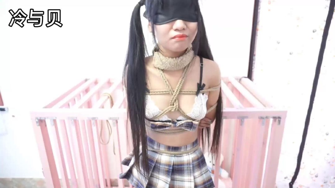 双马尾冷酱jk内衣黑丝 海老缚tk耳光打哭 不停呻吟-6