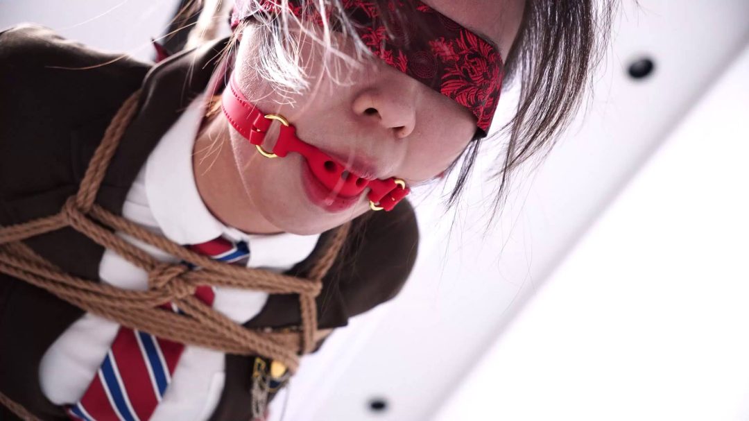 jk白丝小玩吊缚一下-3