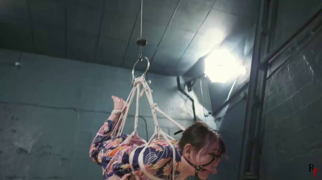 岛国美女勇闯Bondage会所-6