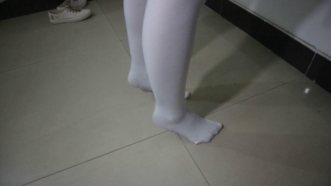 【臭脚妹妹】【白丝JK】【小白鞋】【丝袜堵嘴】【吊】-5