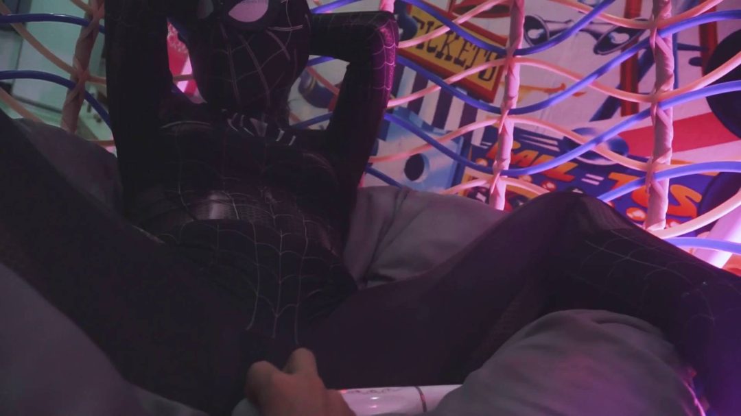 神秘人捆绑案 女高管自述御姐美女被“恶趣味”面具人绑架，求私家侦探破案-8