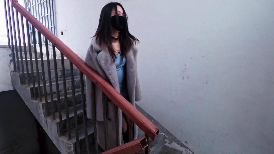 邻居人妻-第2集：乔乔天台自缚冒险，阿峰微怒驷马惩罚-3