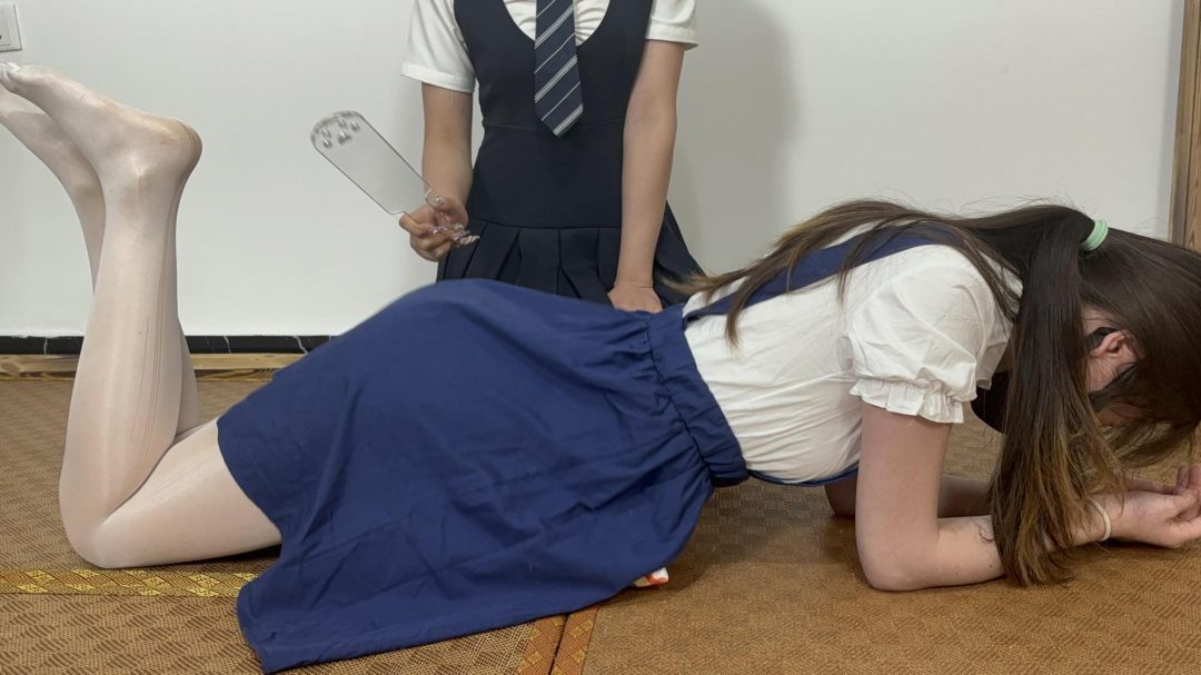 色色贴贴游戏（学生装，白丝，剧情游戏。三女采访）-3