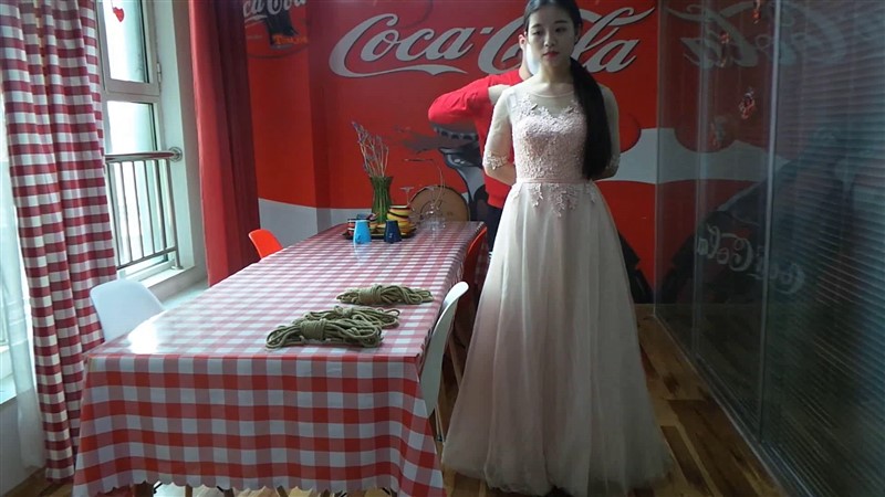 小宁礼服鉴赏-1