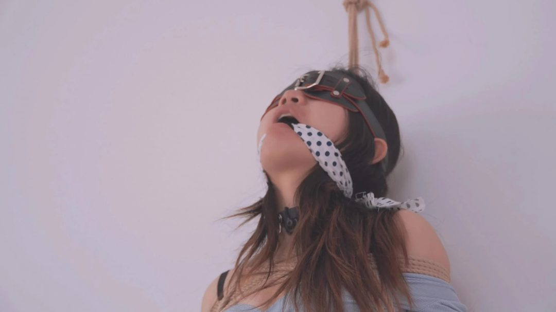 邻居人妻第4集：在家等待调教的邻居人妻乔乔（原味堵嘴/口塞/TD/分腿固定/股绳）-8