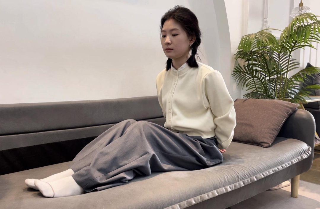 【小圆】白色胶带的束缚-1