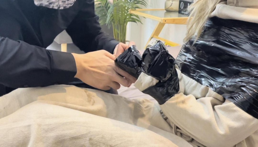 【小晗】 黑色胶带下的驷马挣扎-6