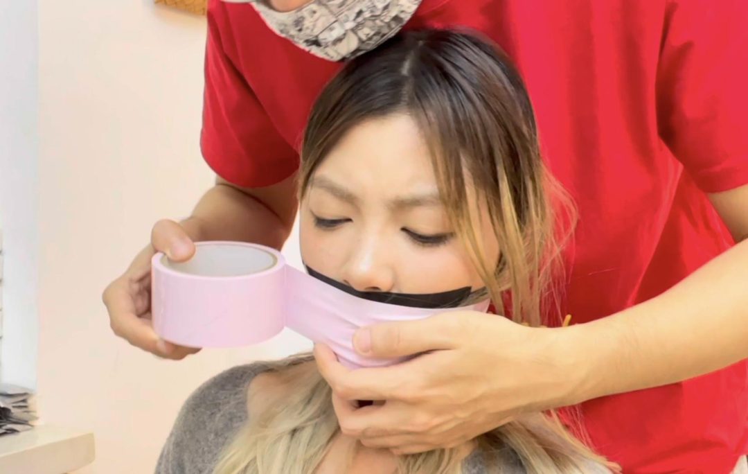 【小晗】小贺的胶带缚，严实地固定在椅子上，演技慢慢到位了-7