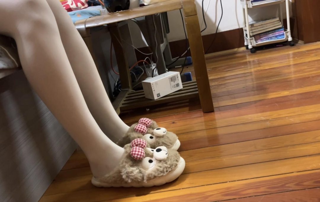 【缚艺录】【任我行】【雨朵】白色丝袜的挣扎-1