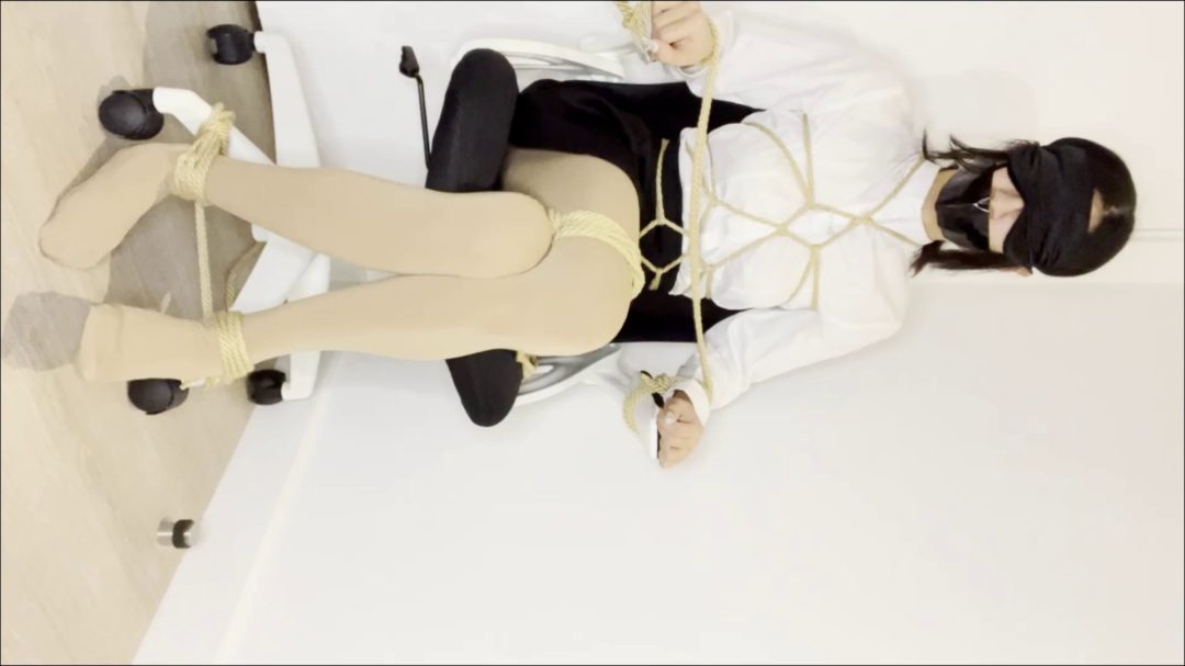 定拍逃脱魔术 （JK、OL、肉丝、高跟鞋、椅子固定、挣扎逃脱）-7