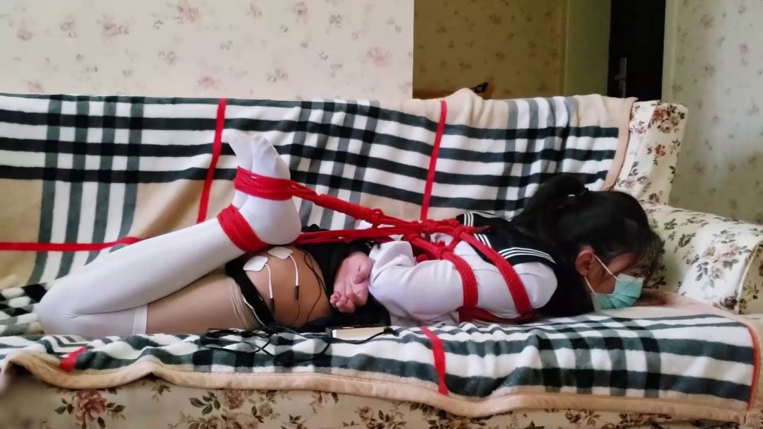 驷马紧缚 过膝白丝-5