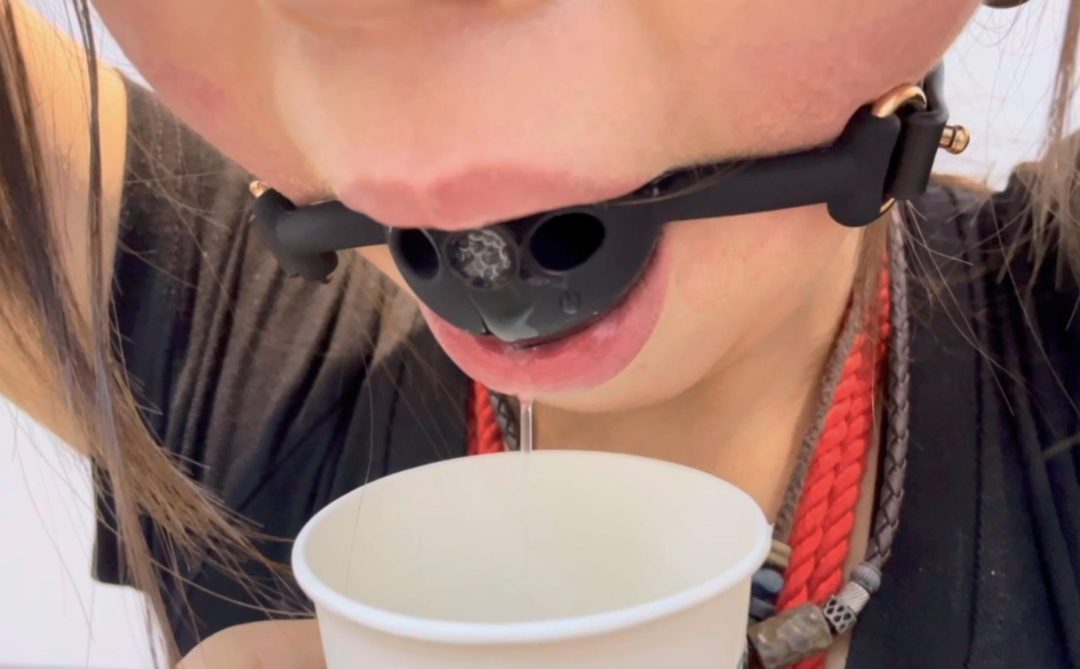 小陈的坐缚+口球，口水留个不停，感谢同好的定拍，破了那些黑子的传言~-6