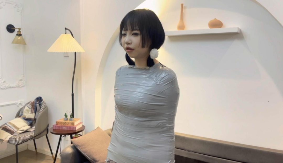 【小鹿】又到了，小鹿的胶带木乃伊时间-3