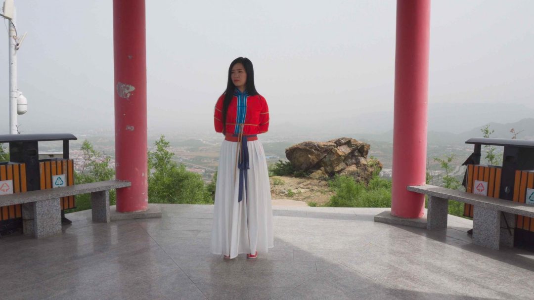 私人女囚之故地重游（五一游记） 户外红罪衣木枷脚镣 押解绑 跪迎主人 五花大绑 单脚吊 口球 红肚兜 真实皮鞭戒尺打屁股 强制开脚等等-4