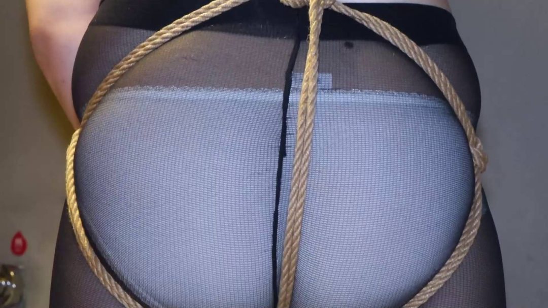 浴缸中的股绳鞭刑-4