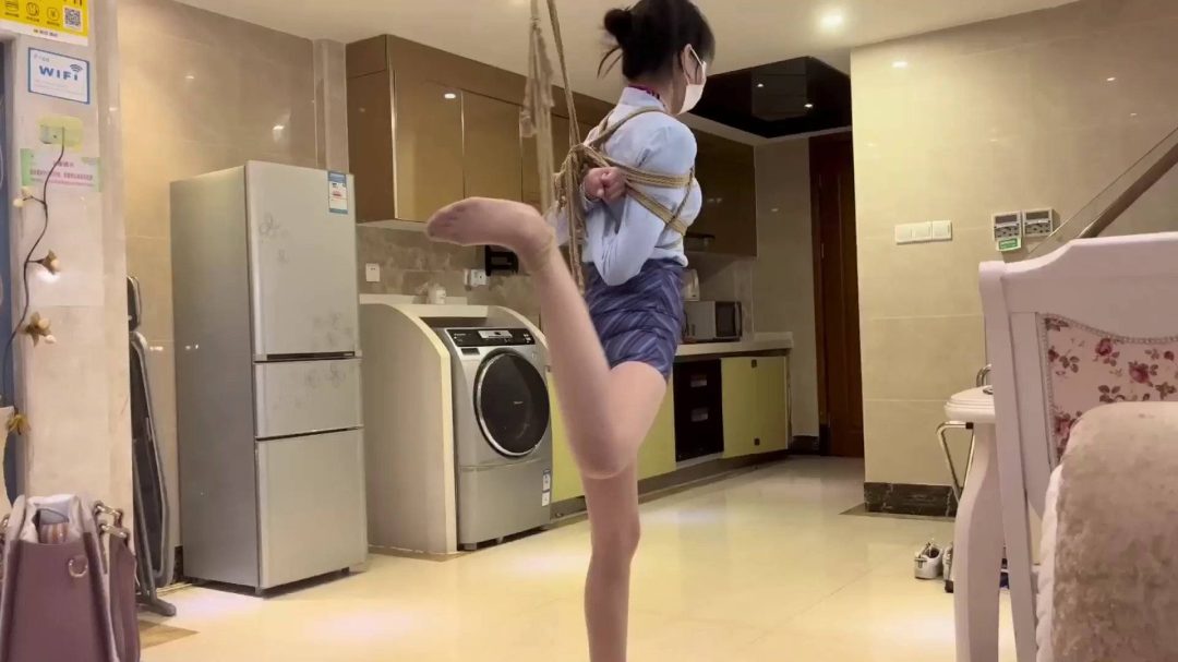 小美女职员问卷事件（正片）小姐姐喜欢双人KB-7