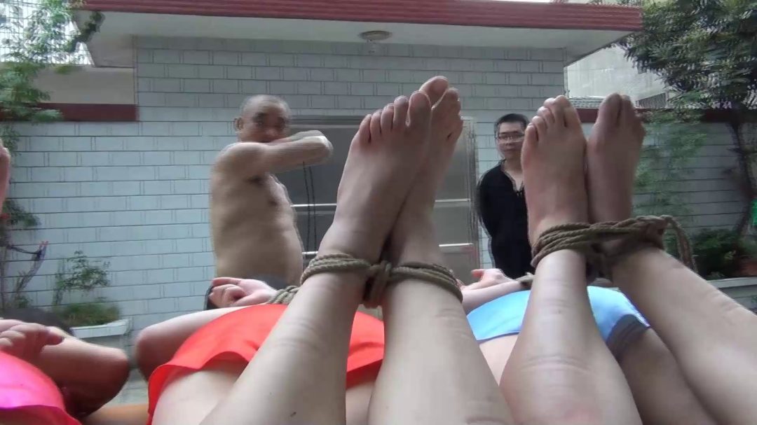 订拍巾帼历险记2（上下完整版）三美女遭受各种折磨-7