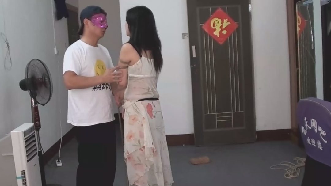 定拍漂亮模特雪儿性感透明睡裙捆绑-3