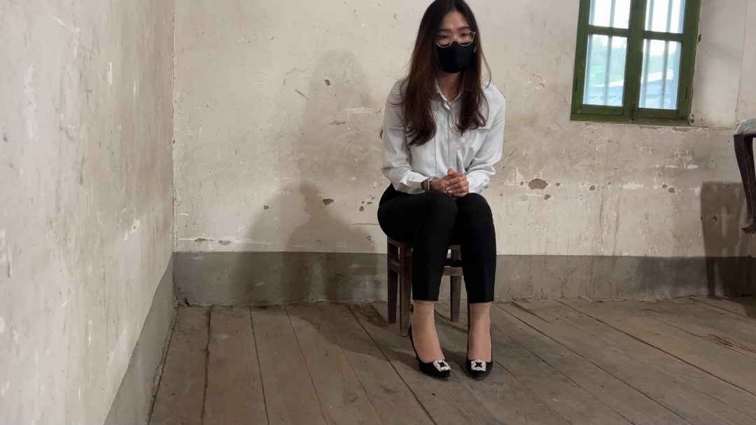 刚毕业的女白领洋洋，因涉嫌酒后驾车，接受问讯-4