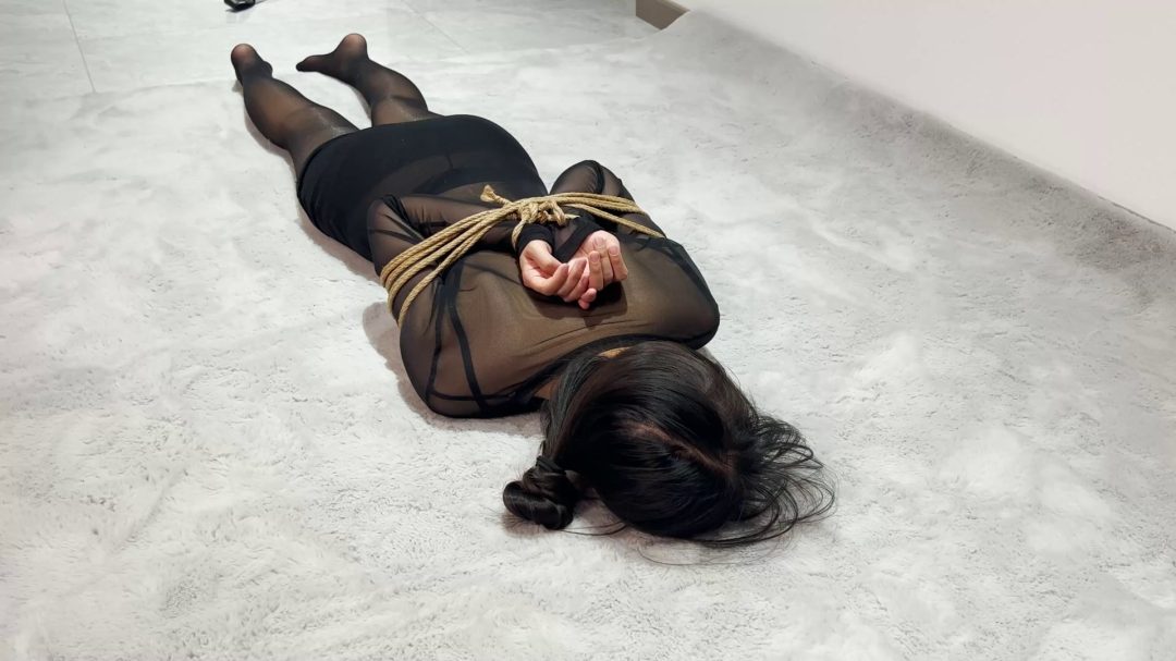 超紧后手观音捆绑，跪趴调教臣服，后手观音驷马泣不成声-3