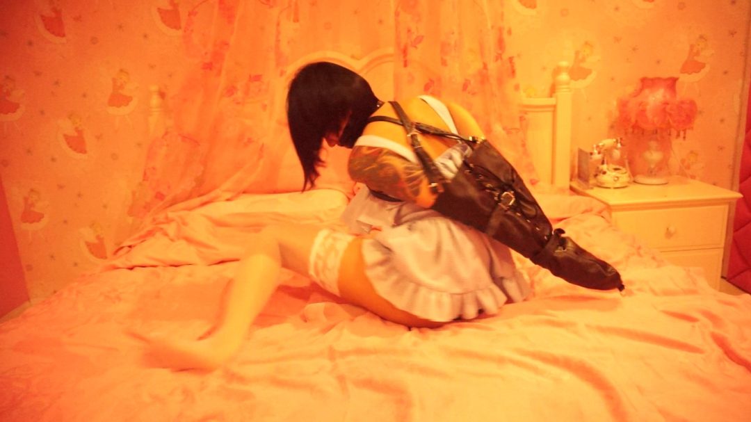 性感美女堵嘴皮革手套挣扎-3