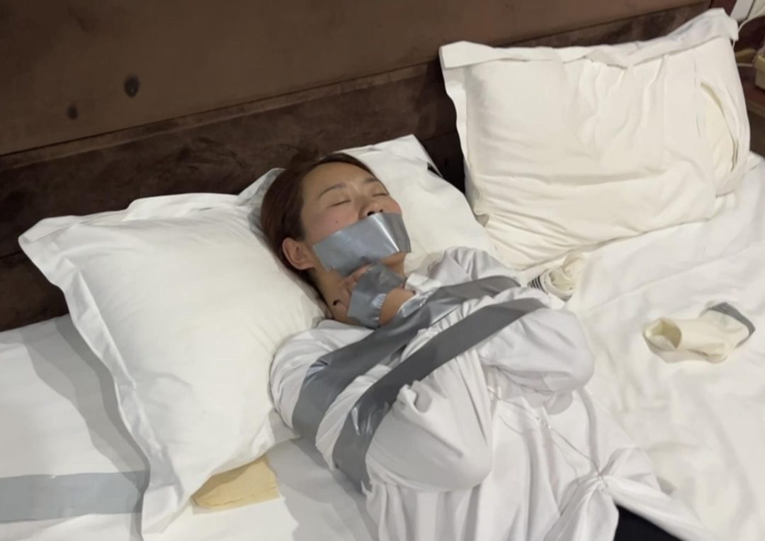 【缚艺录】【任我行】【晴儿】胶带与口球的多重结合-3