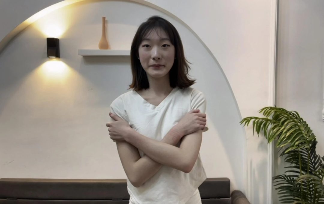 【小雪】 胶带全包，小雪的侧颜真好看-1