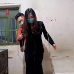 白领洋洋，被收押，即将接受判决，她将收到什么样的惩罚