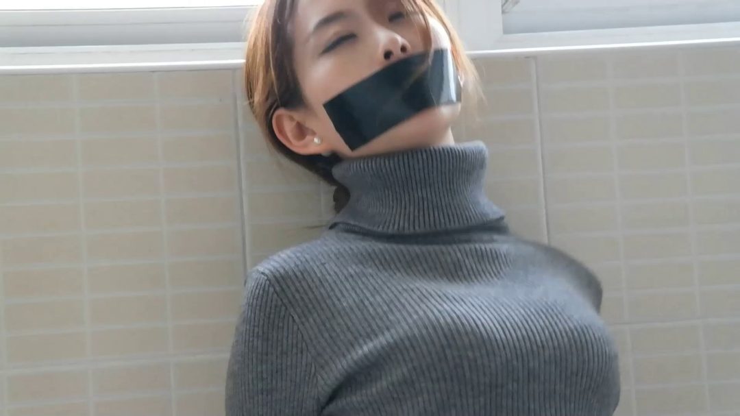 新模特女神演绎《高傲的一闪而现》-3