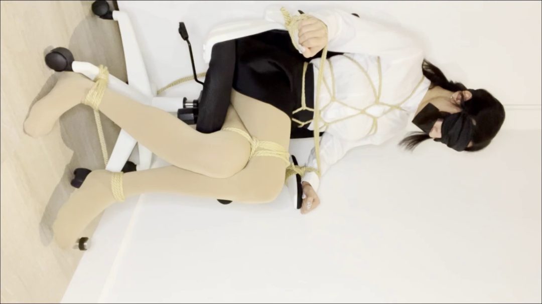 定拍逃脱魔术 （JK、OL、肉丝、高跟鞋、椅子固定、挣扎逃脱）-8