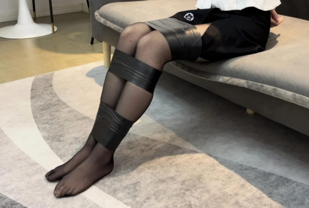 【新模小雪】【招模特】皮肤白皙、身材纤细的小雪，第一次试镜，体验绳艺与挣脱~-3