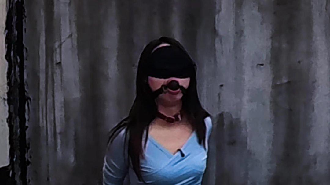 邻居人妻-第2集：乔乔天台自缚冒险，阿峰微怒驷马惩罚-1