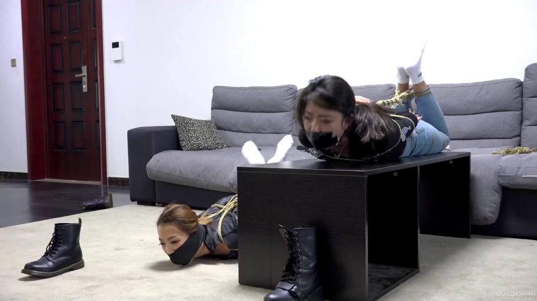 毒伤 大长腿姐妹花-8