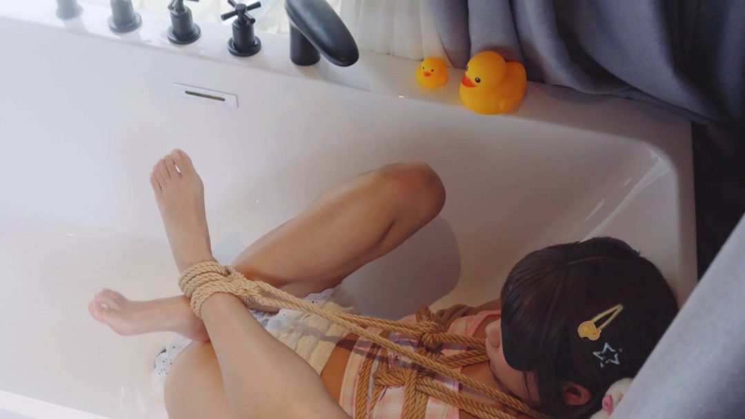 浴缸捆绑放置-1