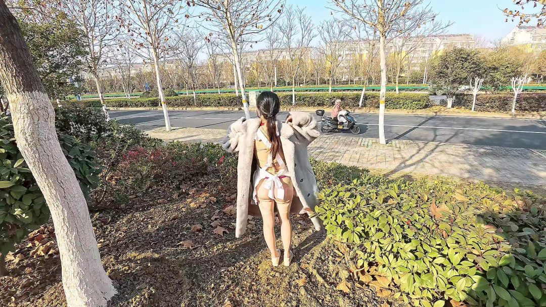 回音果体围裙内绑绳衣加R铃铛和贞操带主干道旁露出-7